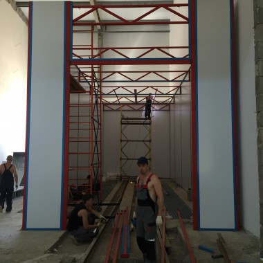 На Заводе по строительству дизельных двигателей в Астане (Казахстан) SPK Group устанавливает покрасочно-сушильную камеру