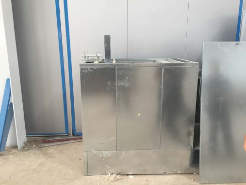 В столице республики Казахстан в Астане на Заводе по производству дизельных двигателей специалистами SPK Group возводится проходная моечная камера для дизельных двигателей