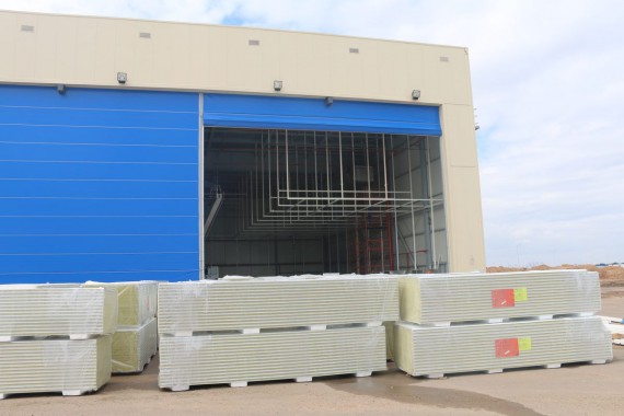 В Астане продолжается строительство камеры окраски и сушки для самолетов