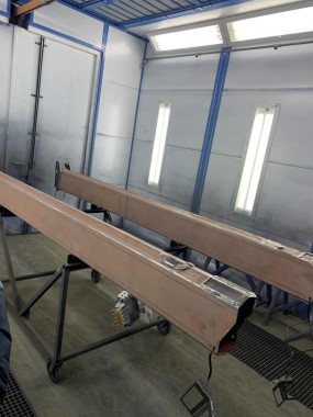 Комплекс подготовки и покраски для деталей с подвесной транспортной системой SPK Комплекс подготовки и покраски для деталей с подвесной транспортной системой SPK