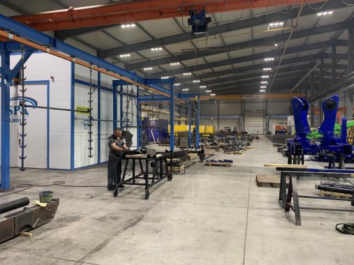 Комплекс подготовки и покраски для деталей с подвесной транспортной системой SPK Комплекс подготовки и покраски для деталей с подвесной транспортной системой SPK