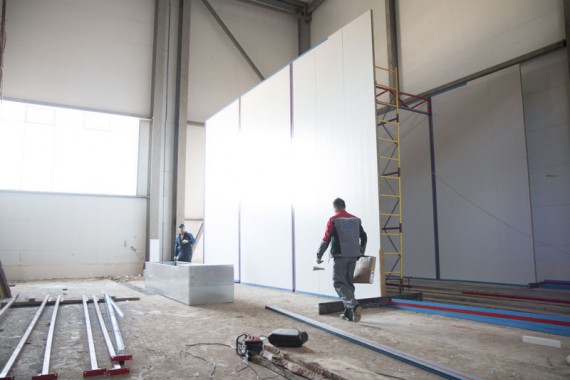 Строительство моечной камеры на Заводе по производству дизельных двигателей GEVO. Строительство моечной камеры на Заводе по производству дизельных двигателей GEVO.