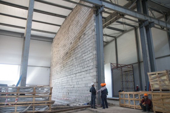 Строительство моечной камеры на Заводе по производству дизельных двигателей GEVO. Строительство моечной камеры на Заводе по производству дизельных двигателей GEVO.