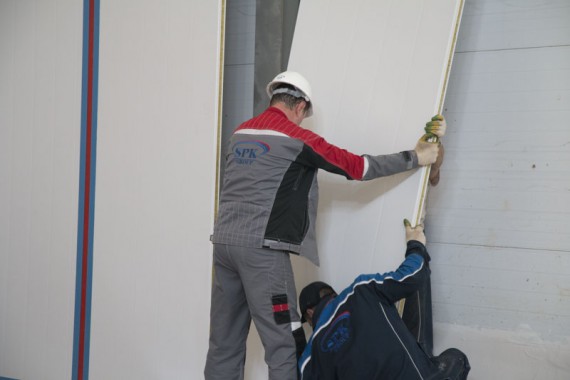 Строительство моечной камеры на Заводе по производству дизельных двигателей GEVO. Строительство моечной камеры на Заводе по производству дизельных двигателей GEVO.