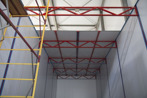 Строительство моечной камеры на Заводе по производству дизельных двигателей GEVO. Строительство моечной камеры на Заводе по производству дизельных двигателей GEVO.