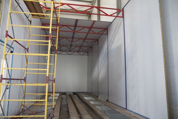 Строительство моечной камеры на Заводе по производству дизельных двигателей GEVO. Строительство моечной камеры на Заводе по производству дизельных двигателей GEVO.