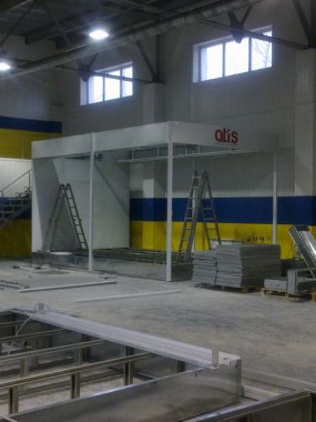 Реставрация покрасочно-сушильной камеры ЧЕРИ г. Нижний Тагил (установка трех зон подготовки к окраске)