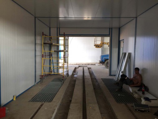 Проходная моечная камера 