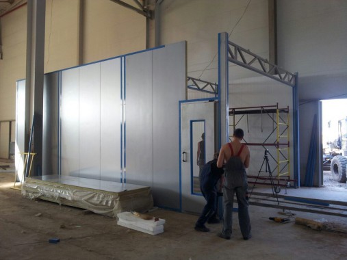 Проходная моечная камера 