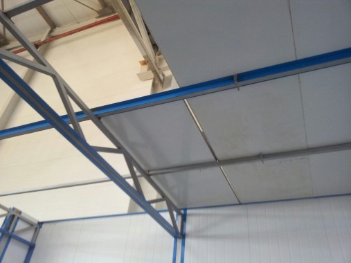 Проходная моечная камера 