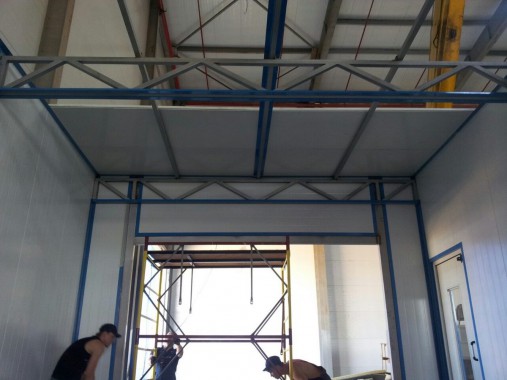 Проходная моечная камера 