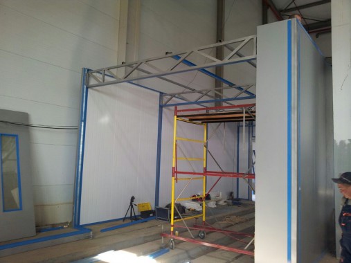 Проходная моечная камера 