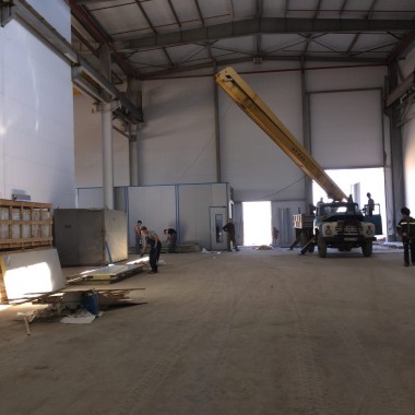 Проходная моечная камера 