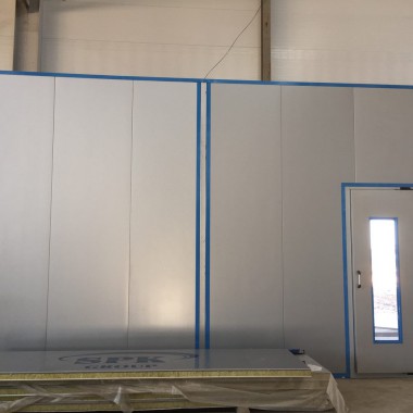 Проходная моечная камера 