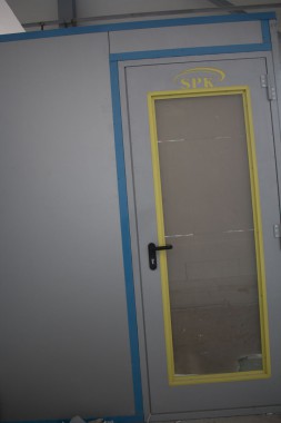 Камера хранения для красок. Астана (Казахстан).  Камера хранения для красок. Астана (Казахстан).