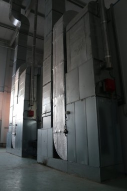 Обитаемая моечная камера. Завод по производству дизельных двигателей GEVO. Обитаемая моечная камера. Завод по производству дизельных двигателей GEVO.