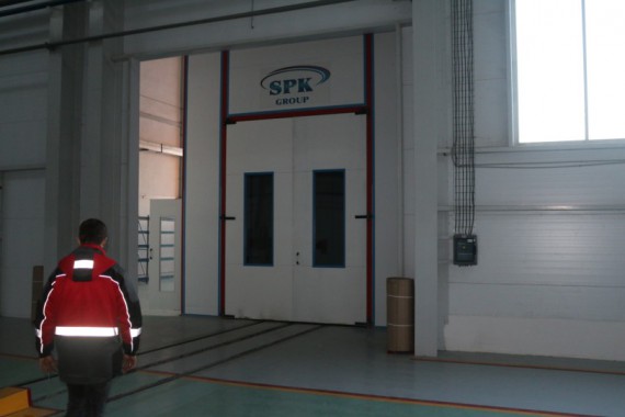 Обитаемая моечная камера. Завод по производству дизельных двигателей GEVO. Обитаемая моечная камера. Завод по производству дизельных двигателей GEVO.