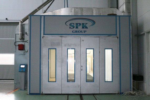 Проходная моечная камера для деталей дизельных двигателей. Завод по производству дизельных двигателей GEVO для локомотивов в Астане (Казахстан)