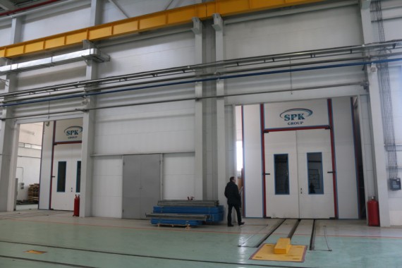 Обитаемая моечная камера. Завод по производству дизельных двигателей GEVO. Обитаемая моечная камера. Завод по производству дизельных двигателей GEVO.