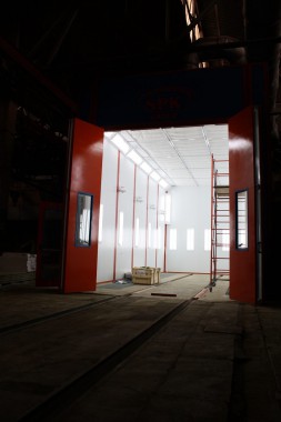 Окрасочно-сушильная камера для вилочных погрузчиков и металлоконструкций (Невьянский Машиностроительный Завод, г. Невьянск, Свердловская область)