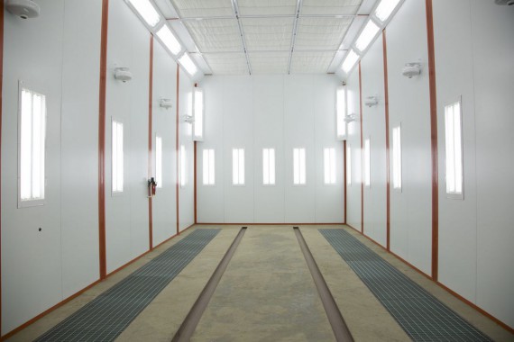 Окрасочно-сушильная камера для вилочных погрузчиков и металлоконструкций (Невьянский Машиностроительный Завод, г. Невьянск, Свердловская область)