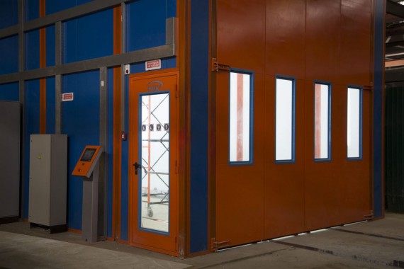 Окрасочно-сушильная камера для вилочных погрузчиков и металлоконструкций (Невьянский Машиностроительный Завод, г. Невьянск, Свердловская область)