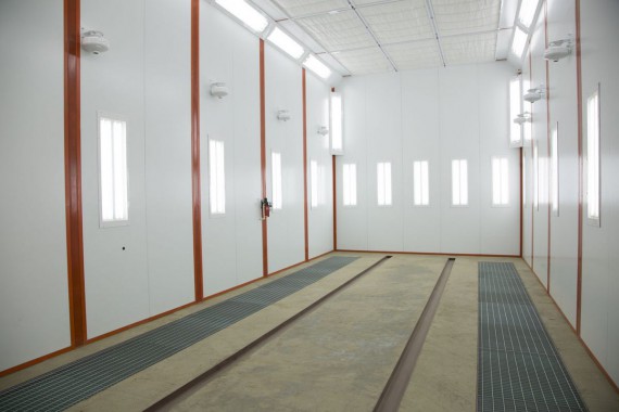 Окрасочно-сушильная камера для вилочных погрузчиков и металлоконструкций (Невьянский Машиностроительный Завод, г. Невьянск, Свердловская область)