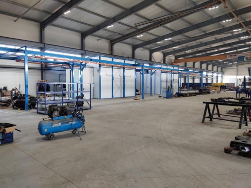 Комплекс подготовки и покраски для деталей с подвесной транспортной системой SPK Комплекс подготовки и покраски для деталей с подвесной транспортной системой SPK