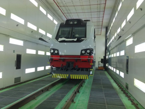 Электровозосборочный завод. Окрасочно-сушильная камера для ж/д.