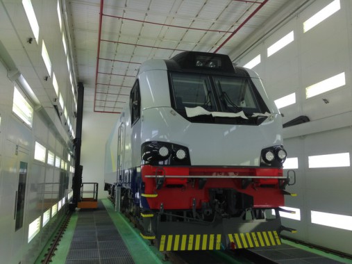 Электровозосборочный завод. Окрасочно-сушильная камера для ж/д.