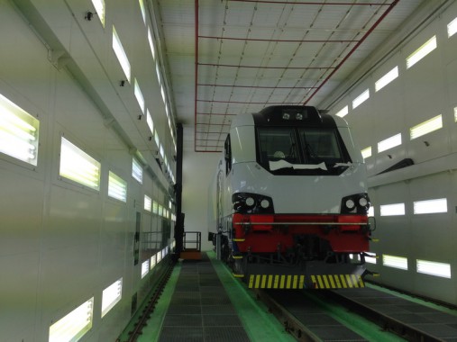 Электровозосборочный завод. Окрасочно-сушильная камера для ж/д.