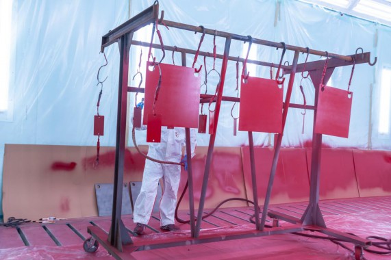 Комплекс подготовки, мойки и окраски поверхности для изделий машиностроительного комплекса, г. В. Луки Комплекс подготовки, мойки и окраски поверхности для изделий машиностроительного комплекса, г. В. Луки