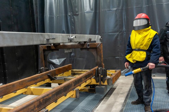 Комплекс подготовки, мойки и окраски поверхности для изделий машиностроительного комплекса, г. В. Луки Комплекс подготовки, мойки и окраски поверхности для изделий машиностроительного комплекса, г. В. Луки