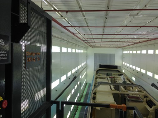 Электровозосборочный завод. Окрасочно-сушильная камера для ж/д.